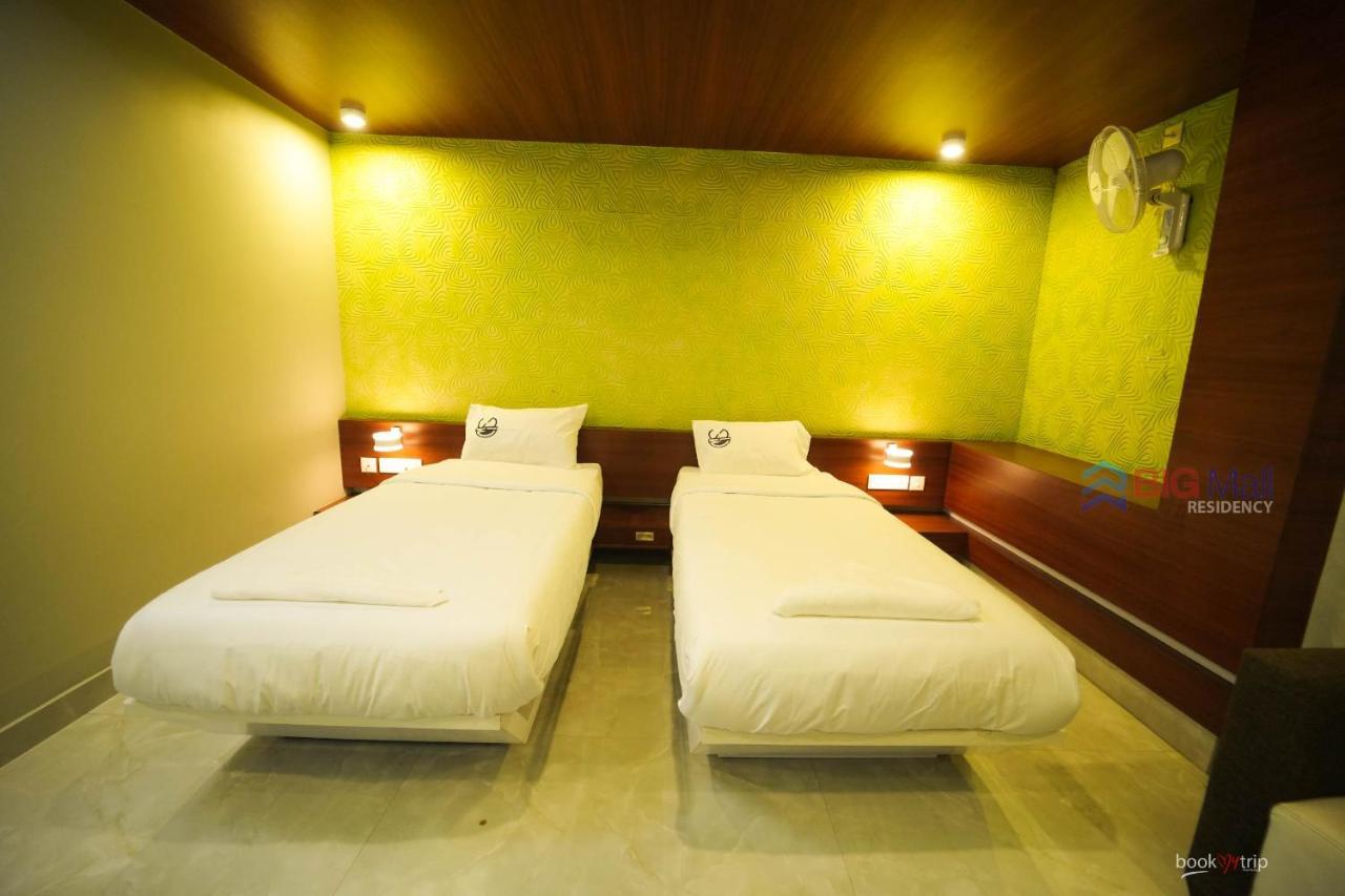 Отель Bigmall Residency Kannangad Экстерьер фото